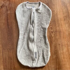 SwaddleMe Light Gray Baby Swaddle NB with Clouds and Stars